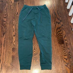 Lululemon Jogger color green size small